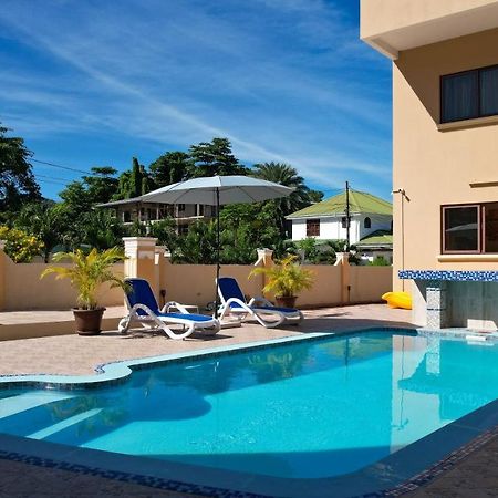 Stone Self Catering Apartment Grand Anse  Ngoại thất bức ảnh